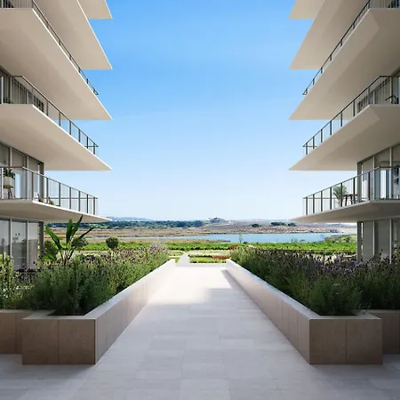 Dlux Terrace Cond Bayline Pool & Apartman *