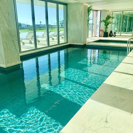 Dlux Terrace Cond Bayline Pool & Apartman Armação de Pêra